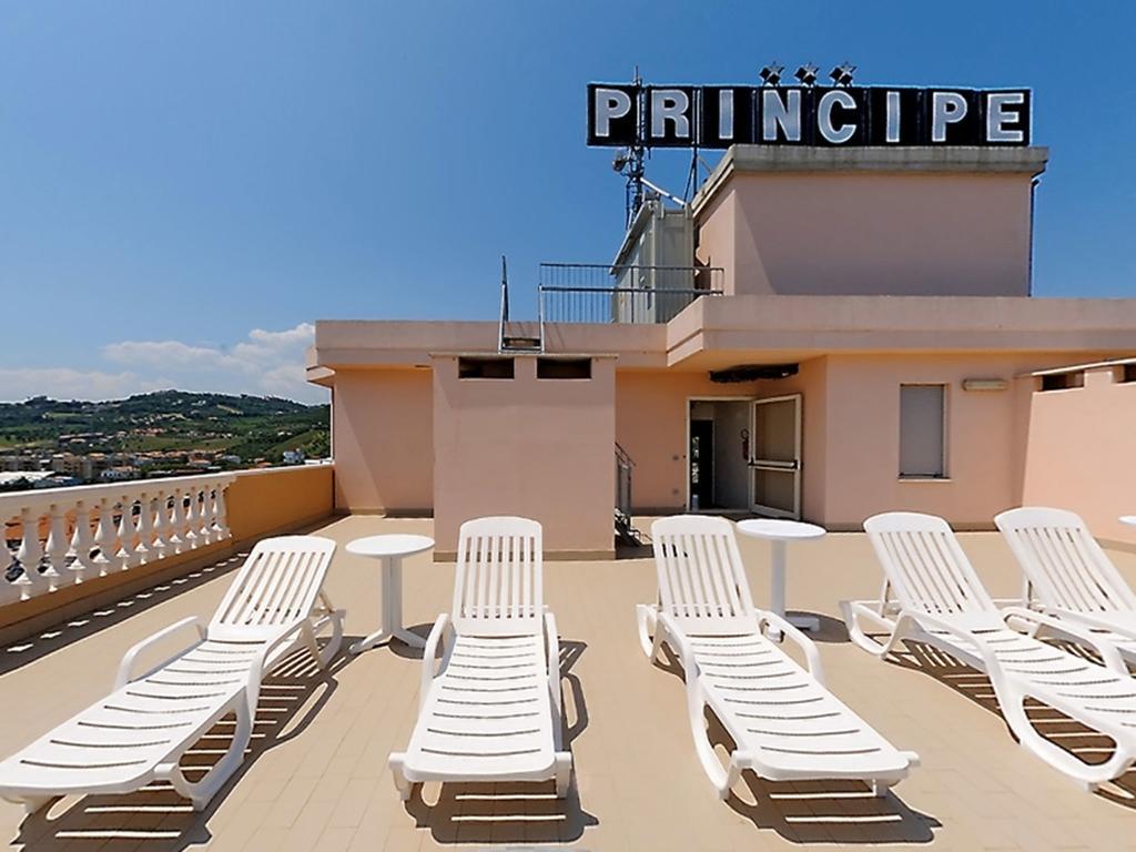 Hotel Principe Альба-Адриатика Экстерьер фото